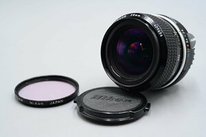 Nikon ニコン Ai-S NIKKOR 28mm F2.8 純正フィルター付 一眼レフ用 カメラレンズ　ニッコール　広角レンズ
