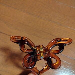 蝶々バレッタ 髪留め