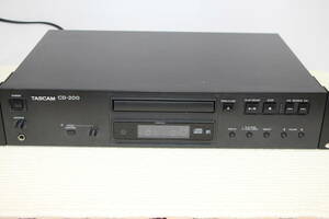 業務用 タスカム/TASCAM CD-200 CDプレーヤー PA機器 オーディオ機器　現状品