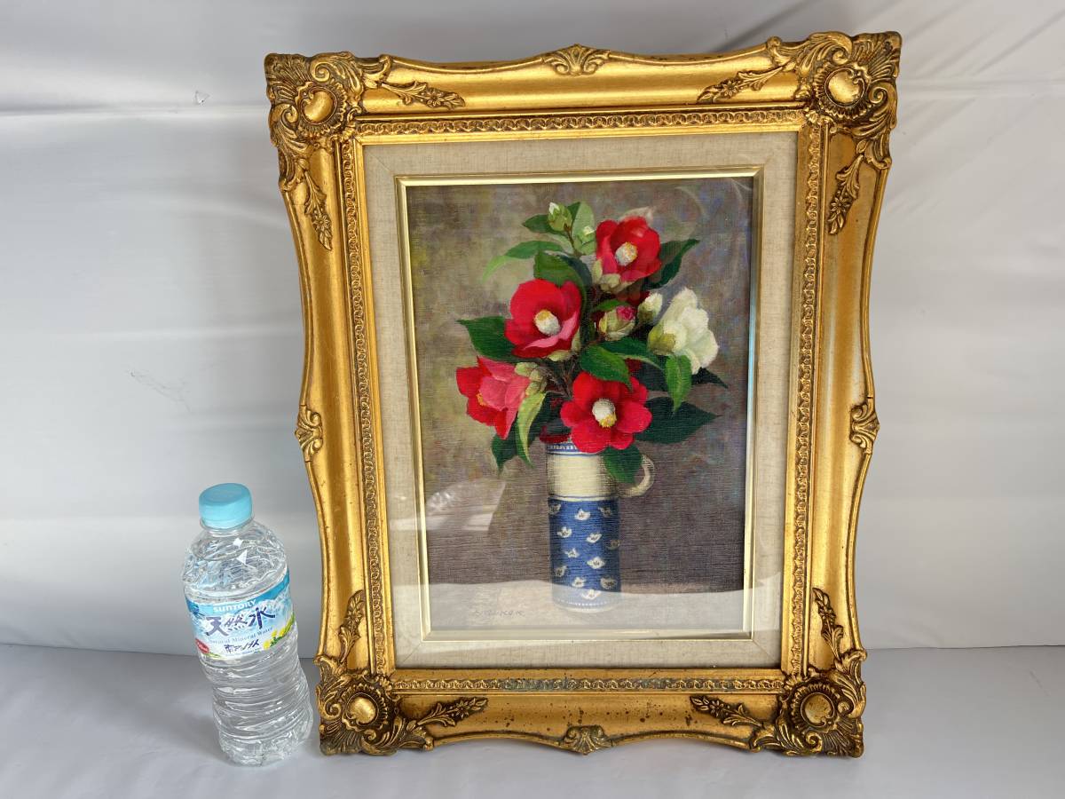 Authenticity Guaranteed Nobuko Kosuge Oil still life painting Red Camellia Work size F4 Daicho-kai Daicho-kai Minister of Education Encouragement Award Interior Retro Luxury framed Item in good condition, painting, oil painting, still life painting