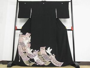 平和屋-こころ店■豪華黒留袖　駒刺繍　飛鳥花絵巻文　金彩　着丈164cm　裄丈64.5cm　正絹　逸品　B-sa4617