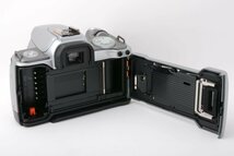 【概ね美品】Canon キヤノン EOS Kiss 5 35mm AF一眼レフカメラ + Canon ZOOM LENS EF 80-200mm F4.5-5.6 USM レンズセット #3612_画像6