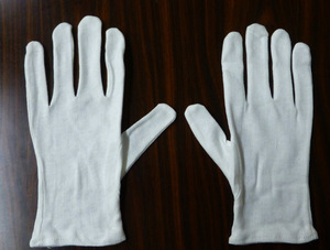  cotton gloves work for quality control for 12.2 collection size L