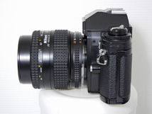 Nikon FG20 ブラック　35ｍｍマニュアルフォーカス一眼レフ　中古美品　AFニッコール35-70 F3.3-5.6 レンズ付き　スクリーンにやや汚れ_画像6