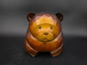 即決　クマの置物　木彫り　熊　北海道　アイヌ　民芸品　（DKYQQ