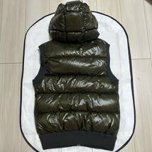 【極美品】【最安値】MONCLER モンクレール ダウンベスト　ニット　カーキ　M_画像3