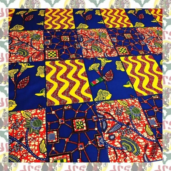 【SALE/90cm x 110cm/1ヤード】アフリカンプリント生地 barg-e20 アフリカ布 アフリカ生地 ゴールドプリント アンカラ キテンゲ パーニュ
