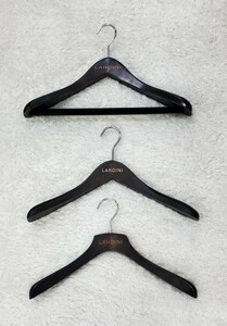 【美品】LARDINI　スーツ・ジャケット・ジレ用　純正ウッドハンガー 3本 非売品