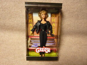 ★Olivia Newton John / GREASE Sandy Black Leather 25th Anniversary Barbie Doll