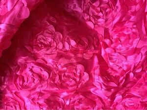 バラの花びら立体刺繍ファブリック【ローズレッド】 2m