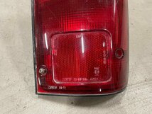 中古 トヨタ TOYOTA ハイラックス ピックアップ P/U 純正 リア テールランプ テール ライト 単品 右 LN165 LN165H (T4365)_画像3