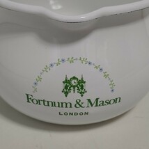 M128 非売品 Fortnum&Mason フォートナム&メイソン LONDON 鍋 ミルク鍋 ミルクパン 片手鍋 鍋敷 ホーロー イギリス 白 ホワイト_画像3