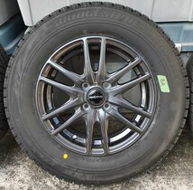 スタッドレスタイヤ185/70R14 4穴アルミホイールWAREN 4本セットブリジストン ブリザックVRX 2018年9月製造 溝深さ約8mm ノート他　中古_画像2