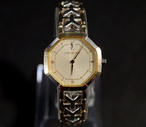  Yves Saint-Laurent QZ 2200-241762 Gold face ok tagon lady's arm hour 