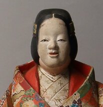 委託HK◇門伝正衛 木彫彩色能楽人形『熊野』共箱 高さ28.5cm（床飾 木像 能人形 能楽置物 日展作家 文展 彫刻家 近代彫刻 東洋彫刻）_画像7