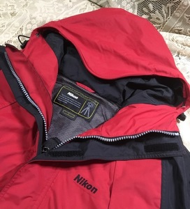 古着 美品 ニコン カメラマンコート size L 裏地メッシュ 赤X黒 Nikon ウインドブレーカー 撥水コート