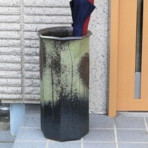 傘立て 陶器 おしゃれ 信楽焼 かさたて 和風 傘入れ モダン 玄関 新築祝 スリム ギフト シンプル 古陶八角傘立て kt-0194_画像1