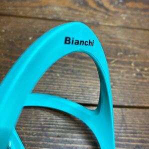 Bianchi ビアンキ ボトルケージ まあまあ美品 形がカッコいい！ Bianchiカラー 人気のモデル ボトルゲージの画像4