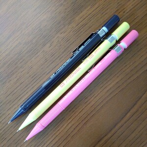 文具店在庫品☆ぺんてる【SHAR Pentel (A-125)】シャープペン 3本 (b)☆