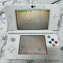 MYG-717 激安 ゲー厶機 本体 New Nintendo 3DS 通電、起動OK ジャンク 同梱不可_画像2