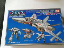 未組立、未開封、VF-1J可変バルキリー VARIABLE TYPE, マクロス。_画像1