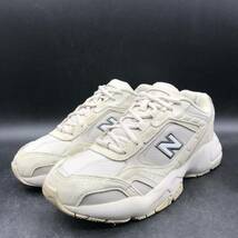 M1888 良品 NEW BALANCE ニューバランス WX452SR ローカット スニーカー レディース US8 D 25.0cm ベージュ アイボリー 靴_画像1