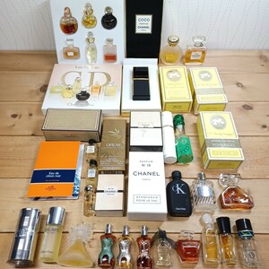 ◆香水 大量 まとめて 32点◆ミニボトル～15ml◆Dior◆CHANEL◆HERMES◆YSL◆Calvin Klein◆NINA RICCI 他◆目減り有り