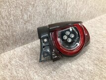 美品 磨き済み マツダ3 BP5P BP8 BPFP 右 テールランプ テールライト LED KOITO 220-6519_画像3