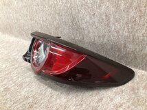 美品 磨き済み マツダ3 BP5P BP8 BPFP 右 テールランプ テールライト LED KOITO 220-6519_画像2