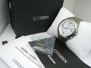 即決【CITIZEN シチズン アテッサ ダイレクトフライト CB1070-56B H149 チタン メンズ 電波ソーラー 白文字盤 定価5.5万】