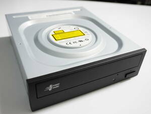 美品 日立LG SATA DVDスーパーマルチドライブ GH24NSD1 5インチ 内蔵