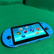 PS Vita PCH-2000 PlayStation Vita ブルー アクア 　動作良好　不具合なし　綺麗　本体のみ　SONY VITA 1円スタート_画像3