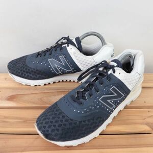 z7990【574】ニューバランス US8.5 26.5cm/紺 ネイビー 白 ホワイト newbalance メンズ スニーカー 中古