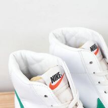 z8433 ナイキ ブレーザー ミッド US10 28.0cm/白 ホワイト 緑 グリーン NIKE BLAZER MID 77 VNTG ブレザー メンズ スニーカー 中古_画像8