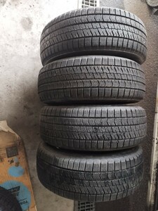 205/60R16 ブリヂストン　VRX２　スタッドレスタイヤ4本セット