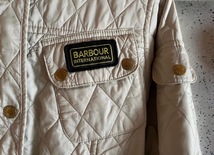 Barbour バブアー インターナショナル キルティングコート　ジャケット　ベルト付　金ボタン_画像6