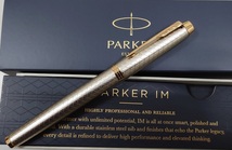 PARKER パーカー 万年筆　メタリック　鱗模様　三角柄　シルバー_画像1