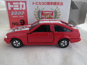 トミカ トヨタ カローラレビン（AE86） 赤 中国製 前期型 3ドア ハッチバック 絶版 30周年 オリジナル限定品 No.9 TOYOTA LEVIN 4A-G 