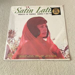 Orquesta De Federico Ramirez Y Dos Pastoras Satin Latino シールド