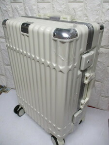 E735/未使用 軽量 キャリーケース スーツケース Sサイズ 旅行カバン 白 ダイヤルロック ホワイト 約40L 同梱不可