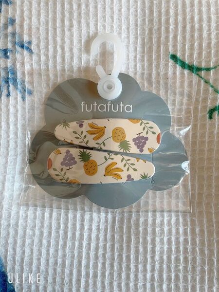 futafuta フルーツ柄 ヘアピン