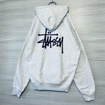 【人気デザイン】STUSSY ステューシー　パーカー　XLサイズ　両面プリント　ワンポイントロゴ　バックプリント　ビッグロゴ　一点物_画像3