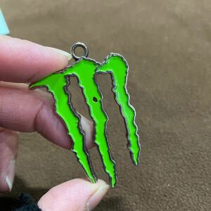 L112920 モンスター キーホルダー ★MONSTER 送料200円