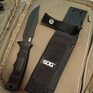 sog m37 seal pupナイフ