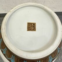 T606-I39-2861 九谷錦水 九谷焼 錦水 金彩色絵 花鳥図 壺 花瓶 花器 共箱付き サイズ(約)32cm×22cm×22cm_画像6