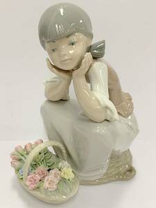 V442-I59-6 LLADRO リヤドロ 5173 小さな考え事 少女 花 フィギュリン 陶器 人形 置物 高さ約16.5cm ⑥