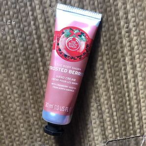 THE BODY SHOP限定発売ハンドクリーム　frosted berries 入手困難品