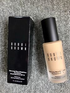 Bobbi Brown ボビイ ブラウン スキン ロングウェア ウェイトレス ファンデーション 新発売の大ヒットファンデ SPF15 1 ウォームアイボリー