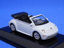 【絶版AUTOart】フォルクスワーゲ ニュービートル カブリオレ 2002’〈ライトブルー〉 1/64_画像5