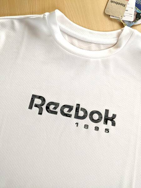 Reebok リーボック 　Tシャツ　ホワイト　LLサイズ　423-917